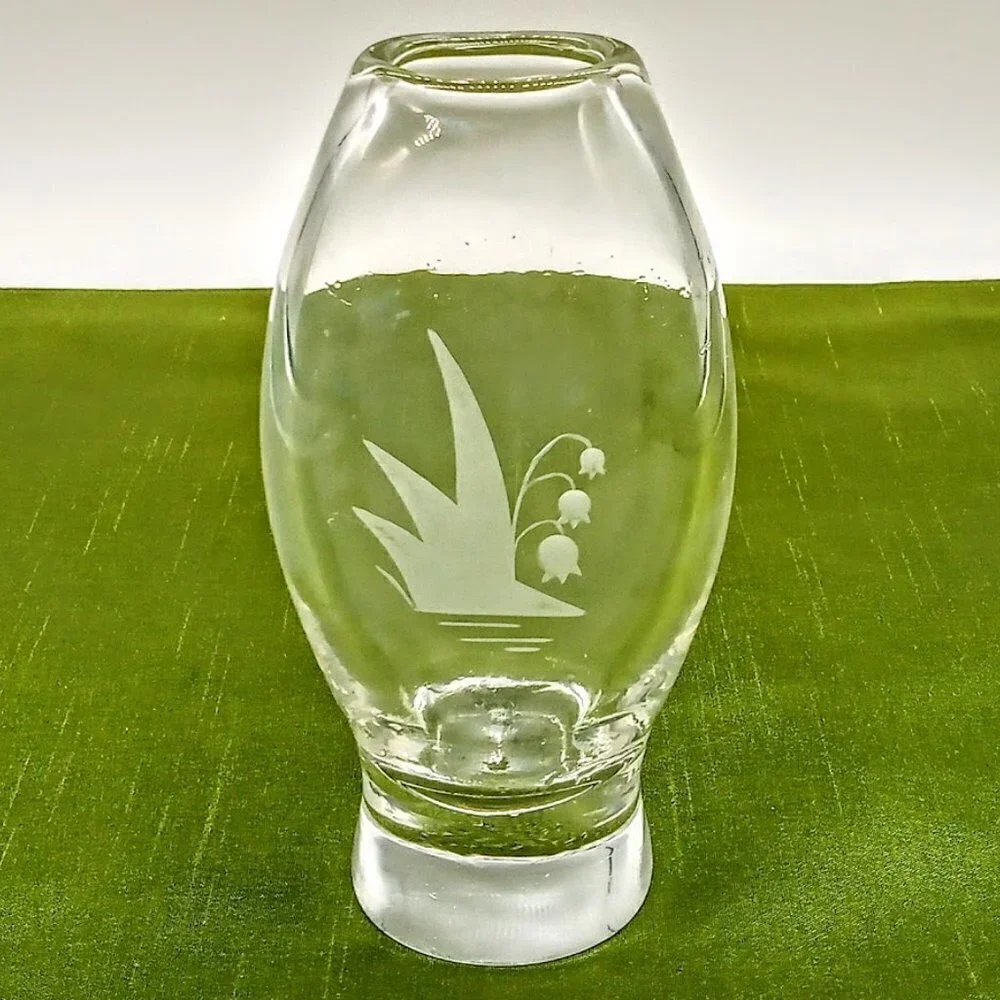Målerås Sweden Etched Oval Clear Glass Vase